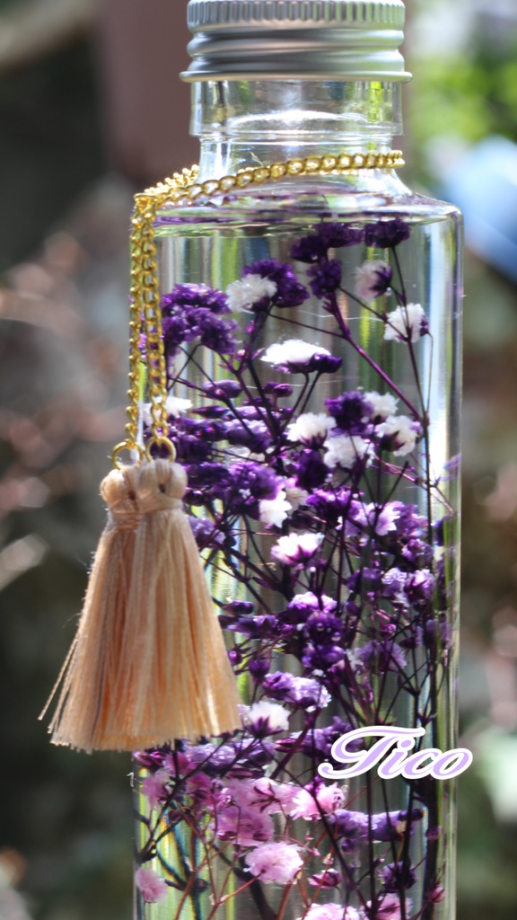 へし切長谷部イメージ かすみ草のハーバリウム