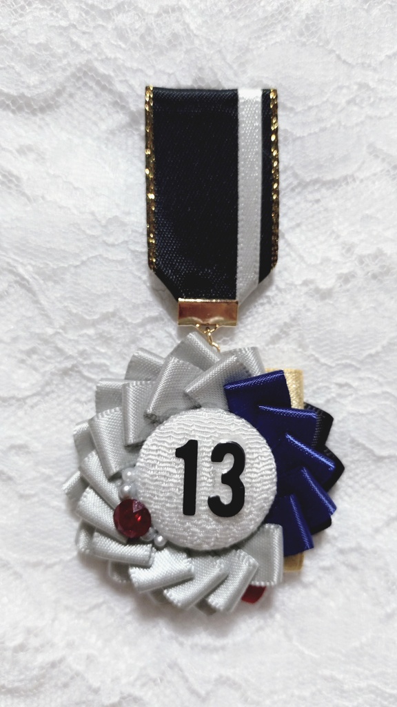 刀剣男士イメージ　勲章ブローチ　大典太光世