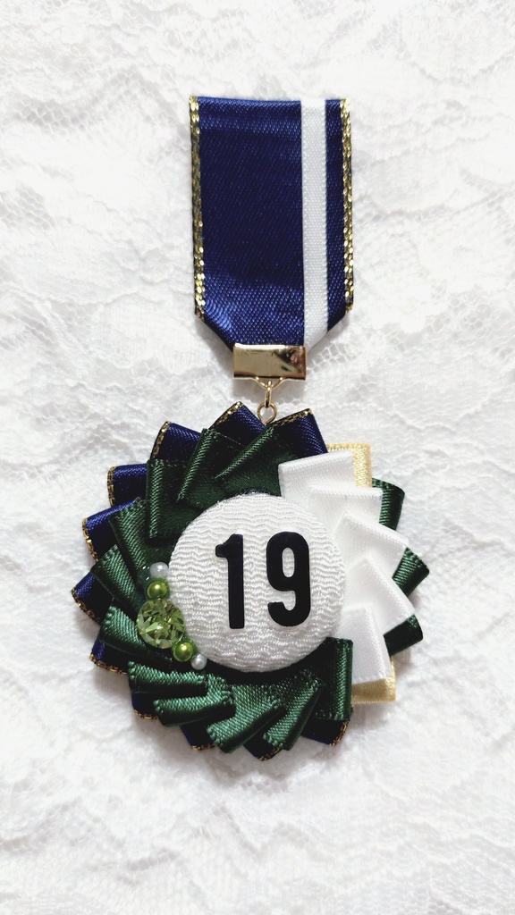 刀剣男士イメージ　勲章ブローチ　にっかり青江