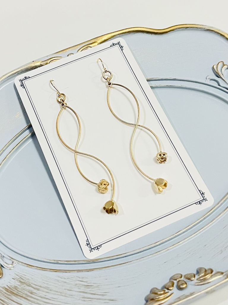 お花 フックピアス ハンドメイド