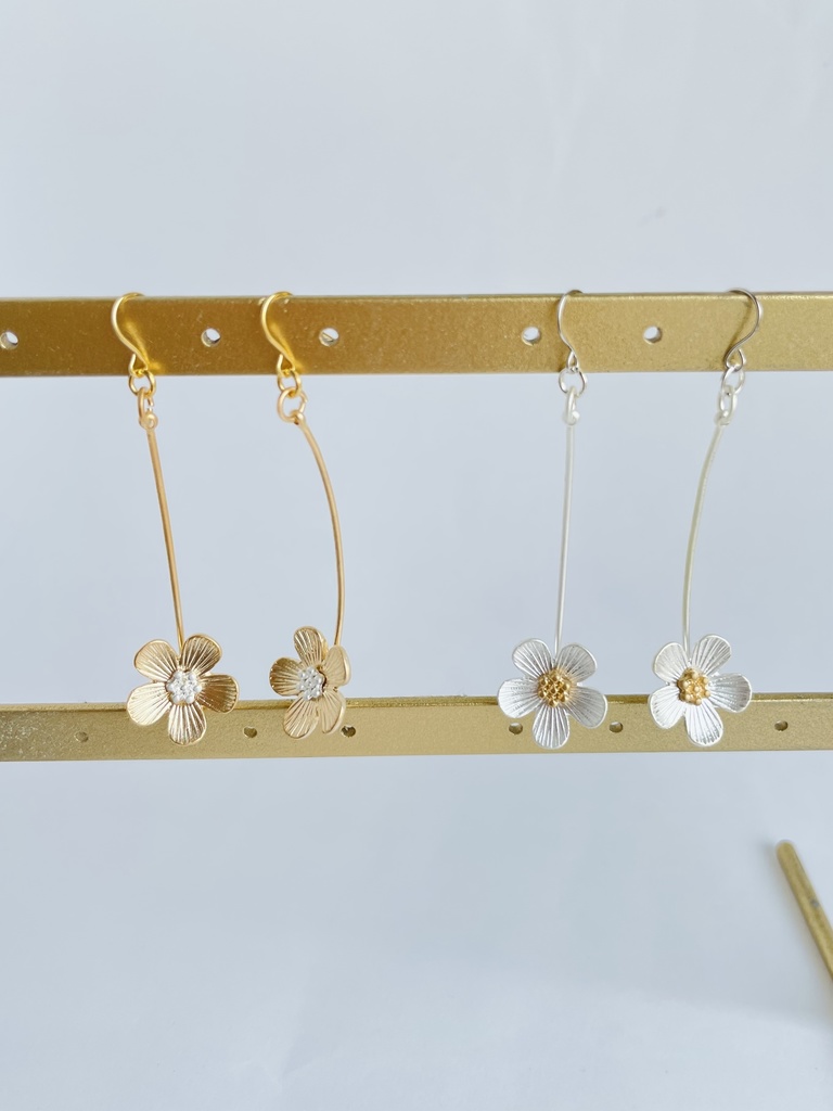 お花 フックピアス