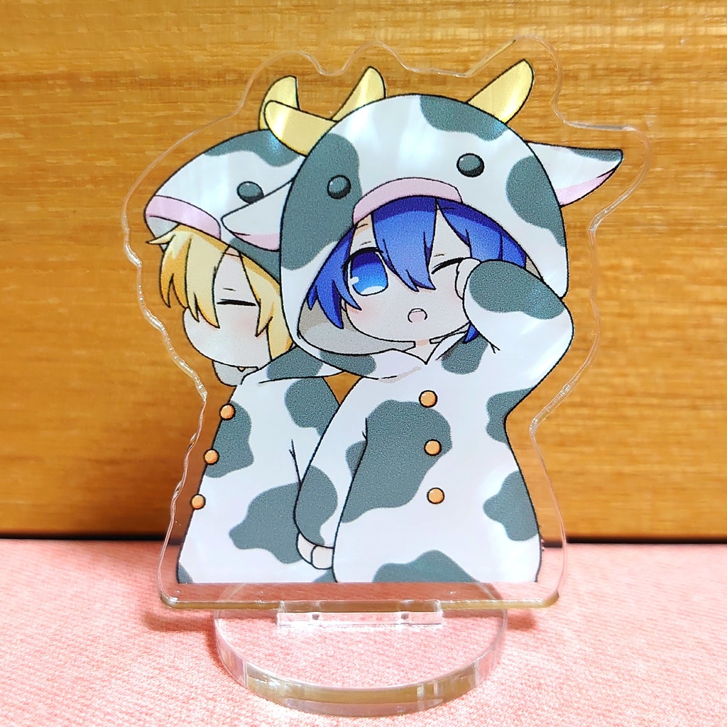 牛んばみかアクスタ