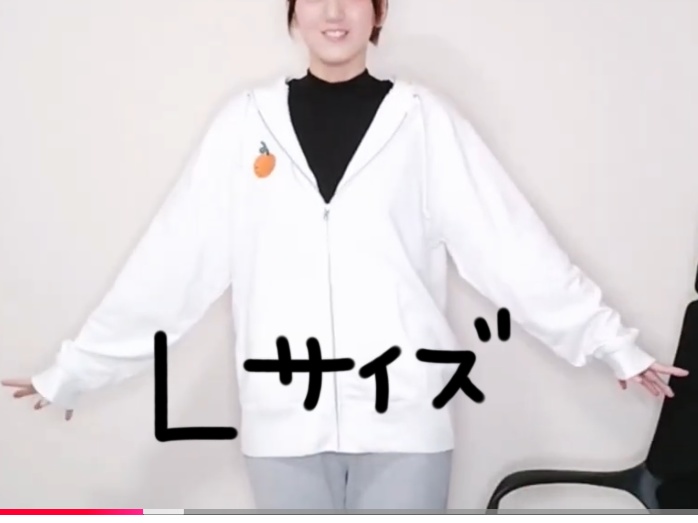 【生誕祭グッズ】①フルジップパーカー