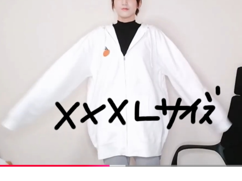 【生誕祭グッズ】①フルジップパーカー