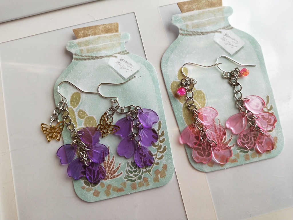 ゆらゆら桜色ピアス