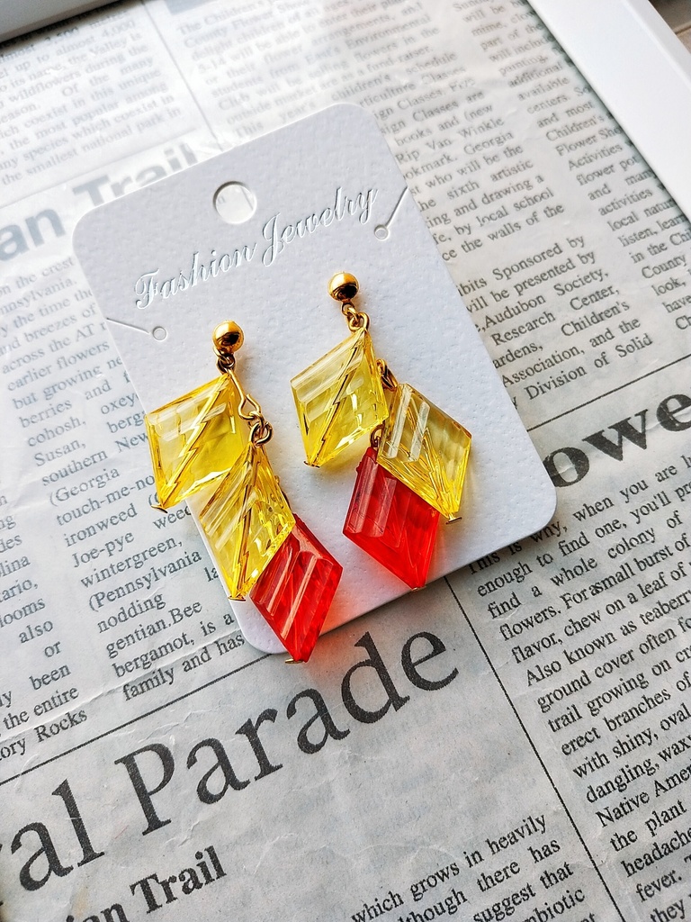 秋色ひし形ピアス