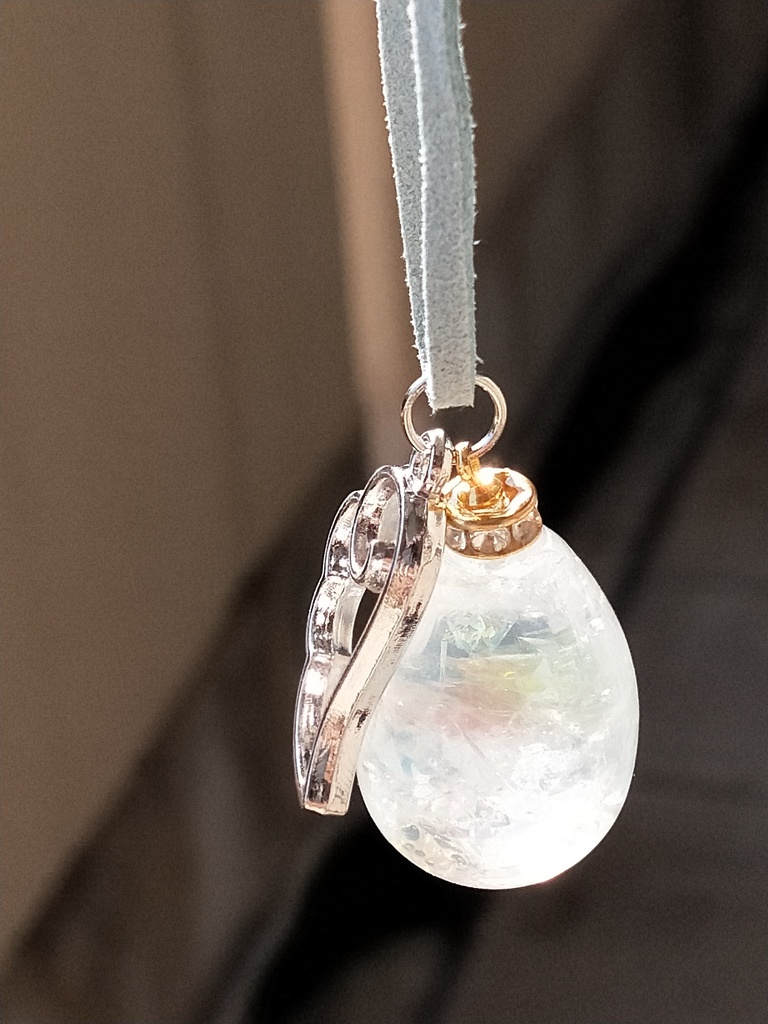 天使のタマゴネックレス