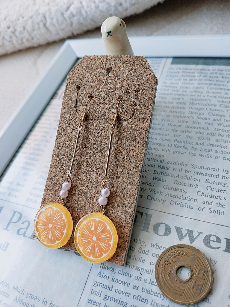 オレンジピアス