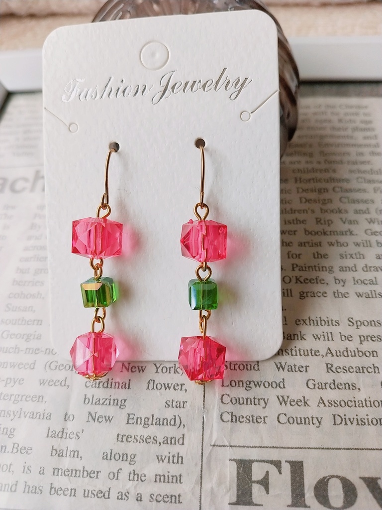 ピンク系キューブピアス3セット