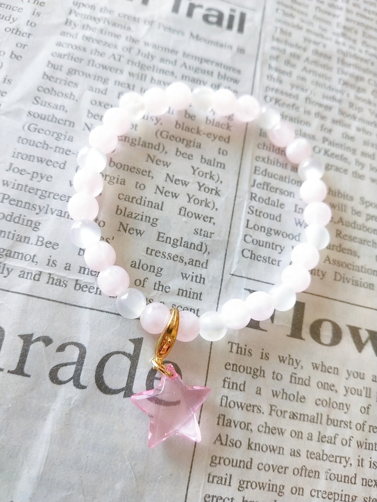 ピンクブレスレット アーニャイメージ