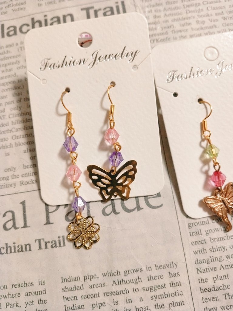 蝶々のピアスセット