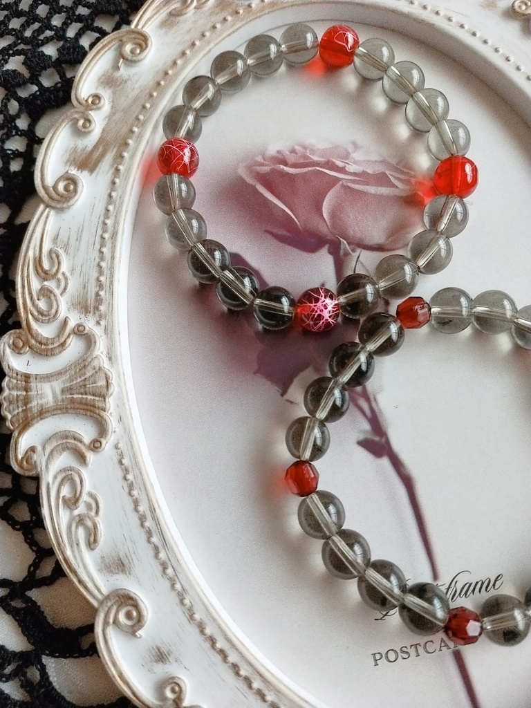 グレー×赤 ブレスレット