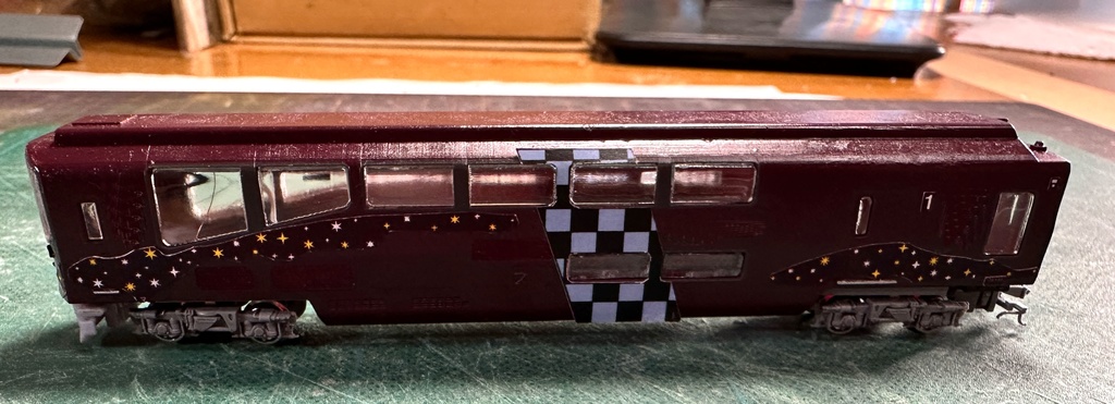 1/150 Nゲージ 近畿の団体専用列車 更新後タイプ 床板付ベースキット版