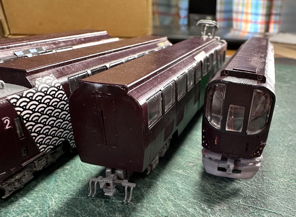 1/150 Nゲージ 近畿の団体専用列車 更新後タイプ 床板付ベースキット版