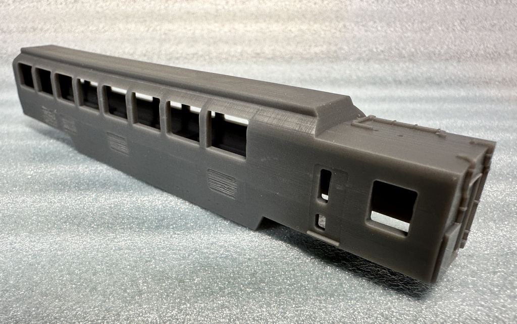 1/150 Nゲージ 近畿の団体専用列車 更新後タイプ 床板付ベースキット版