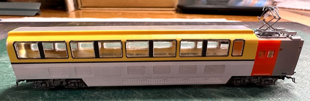 1/150 Nゲージ 近畿の団体専用列車 更新前タイプ 床板付ベースキット版