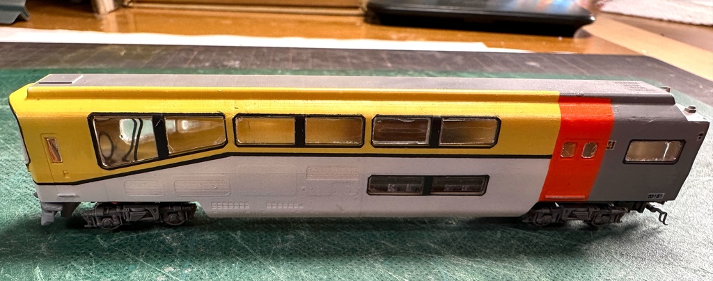 1/150 Nゲージ 近畿の団体専用列車 更新前タイプ 床板付ベースキット版