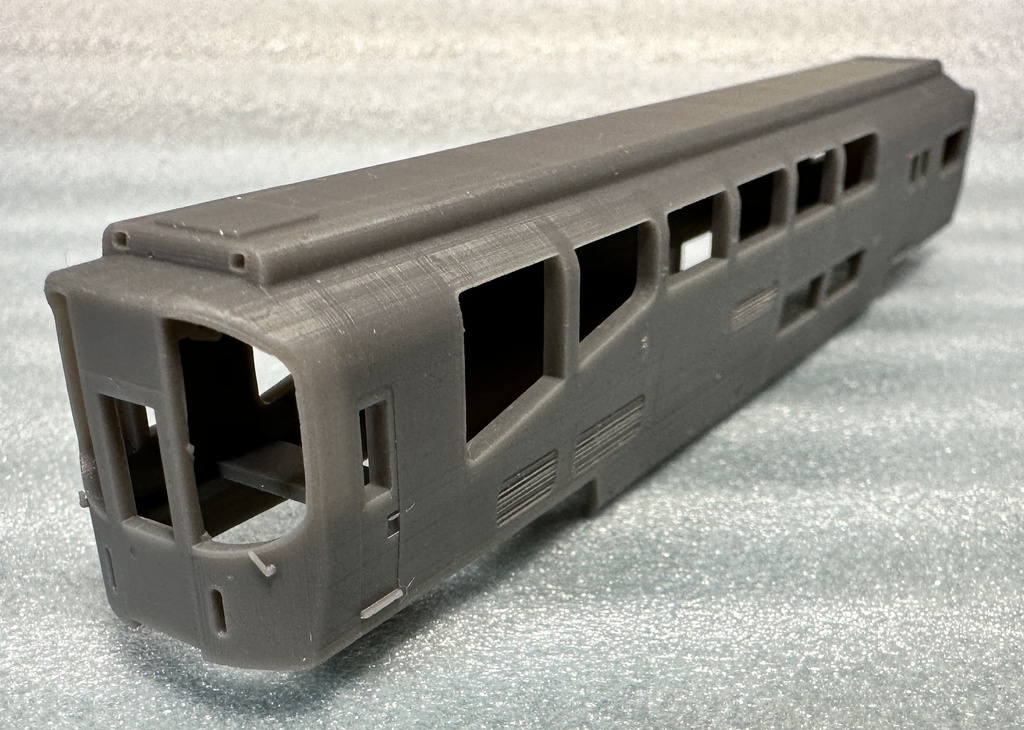 1/150 Nゲージ 近畿の団体専用列車 更新前タイプ 床板付ベースキット版