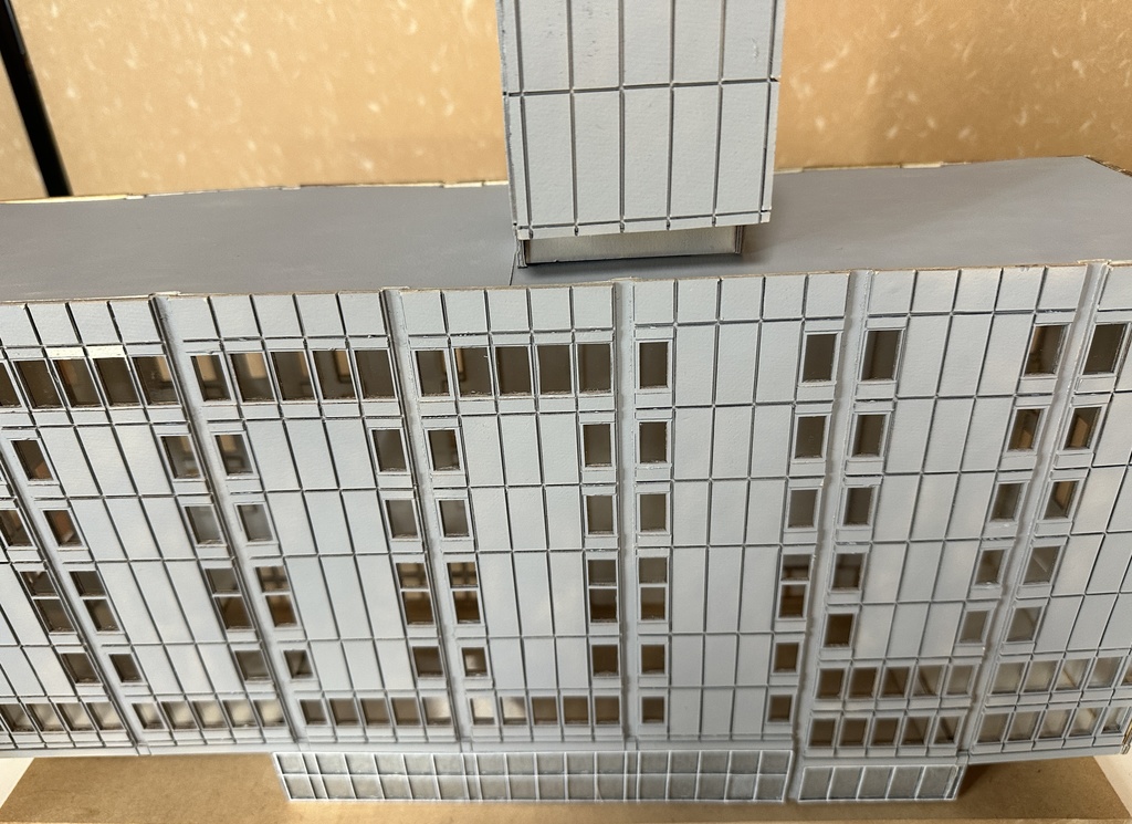 Nゲージサイズ 近畿地方の大型駅ビルキット(透明プラ板、柱用パーツ備品、専用ケース含む)