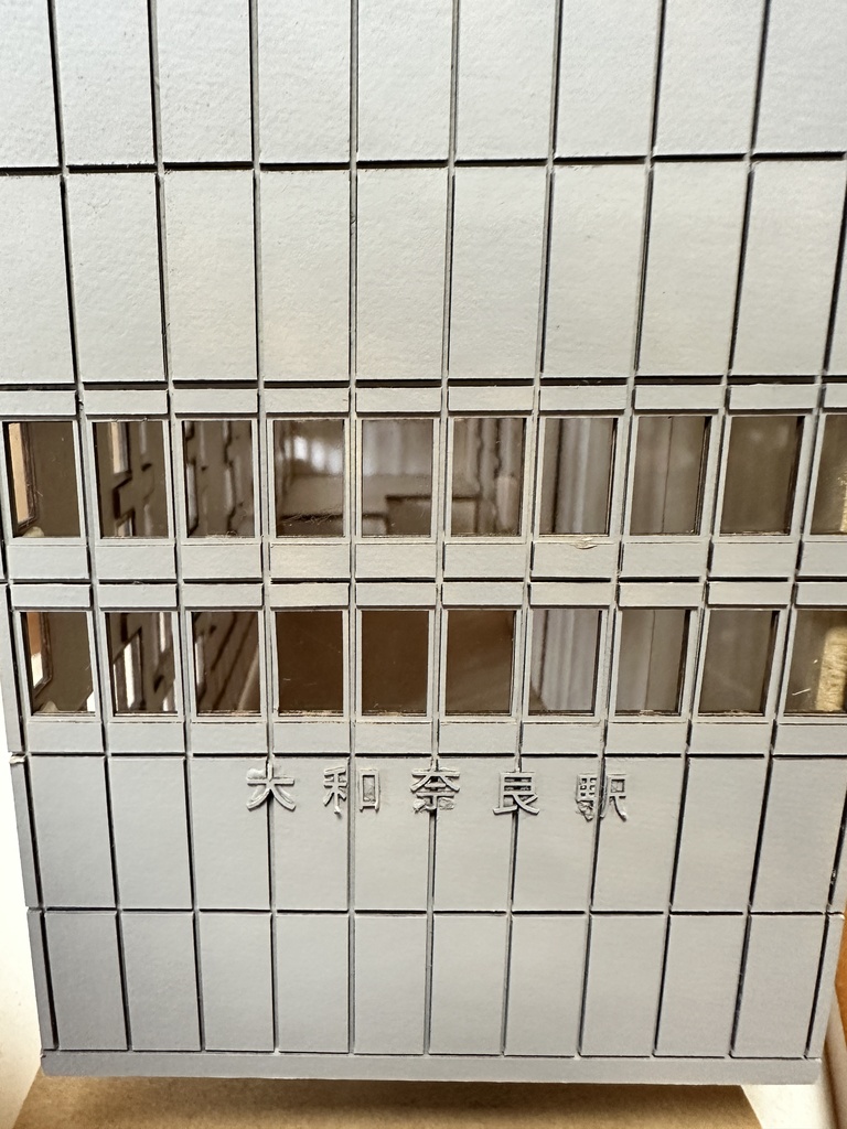 Nゲージサイズ 近畿地方の大型駅ビルキット(透明プラ板、柱用パーツ備品、専用ケース含む)