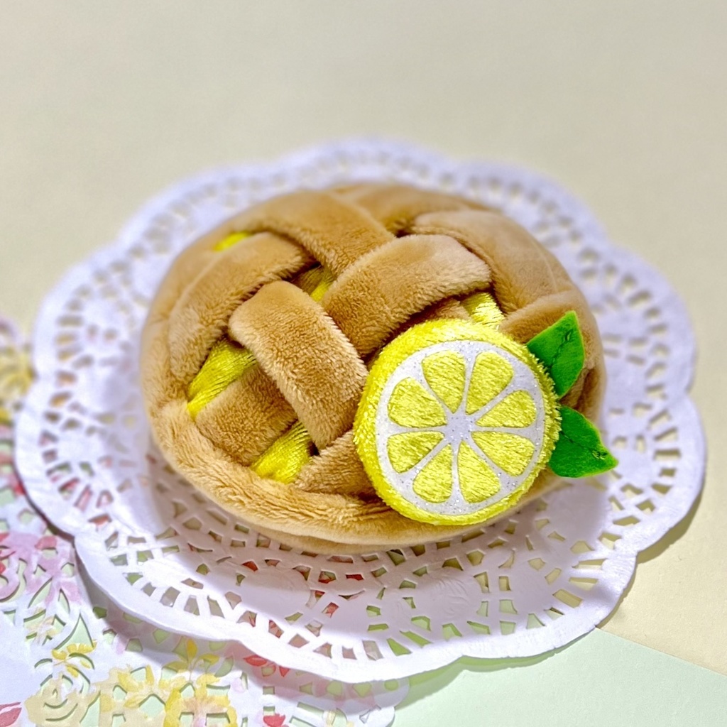 フルーツパイのお帽子(🍋🍒🫐)