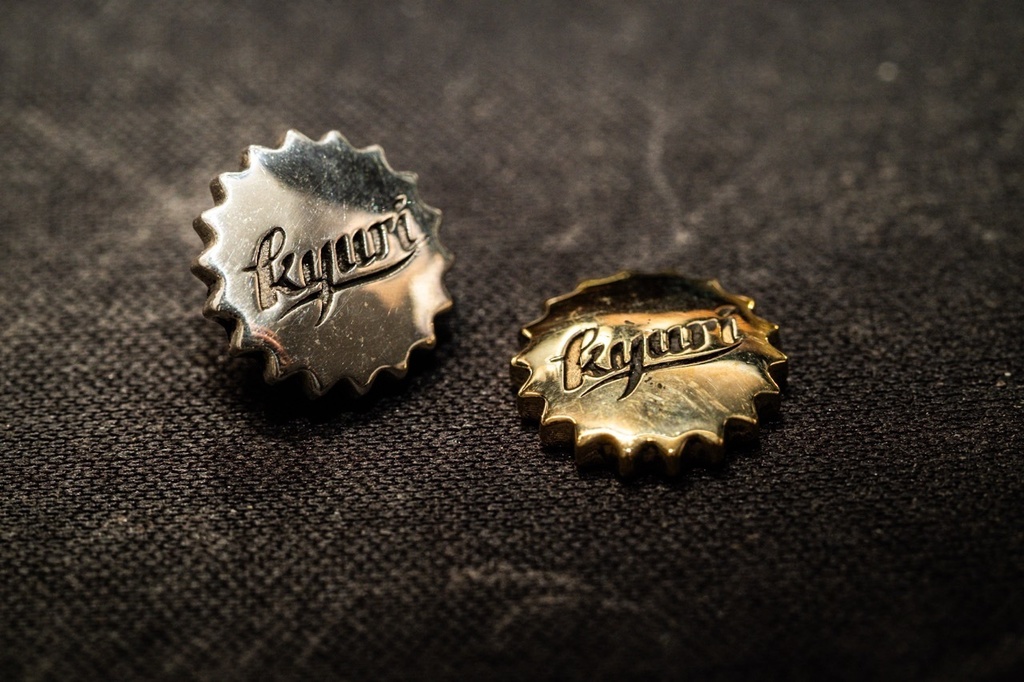 「Kyuri」オリジナル シャッターレリーズボタン(真鍮/純銀)