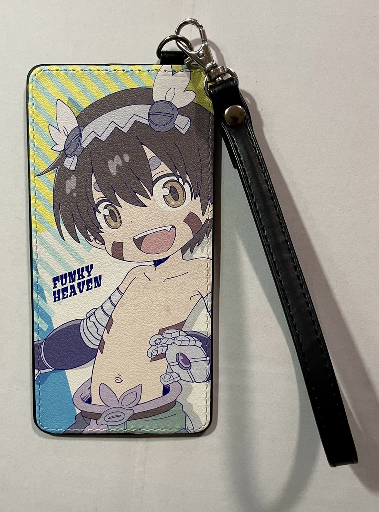 ストラップ付き3段カードケース