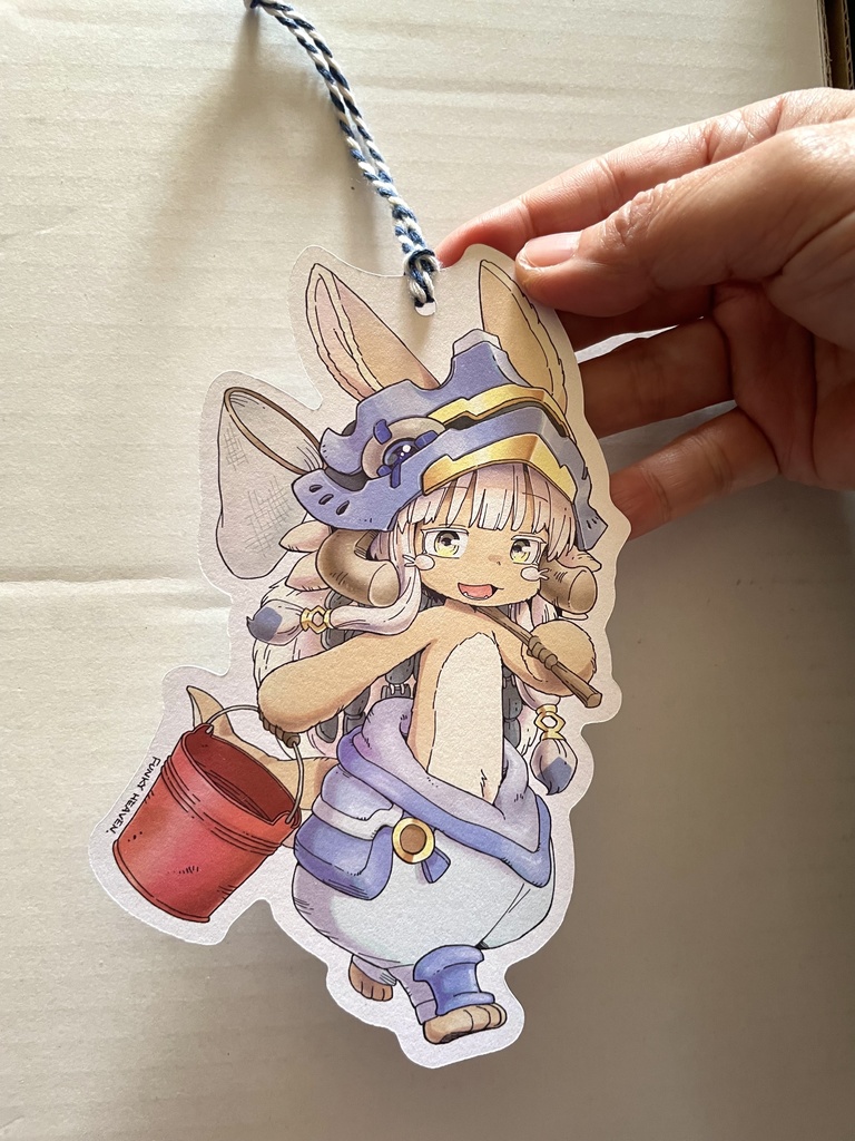 ナナチダイカットカード