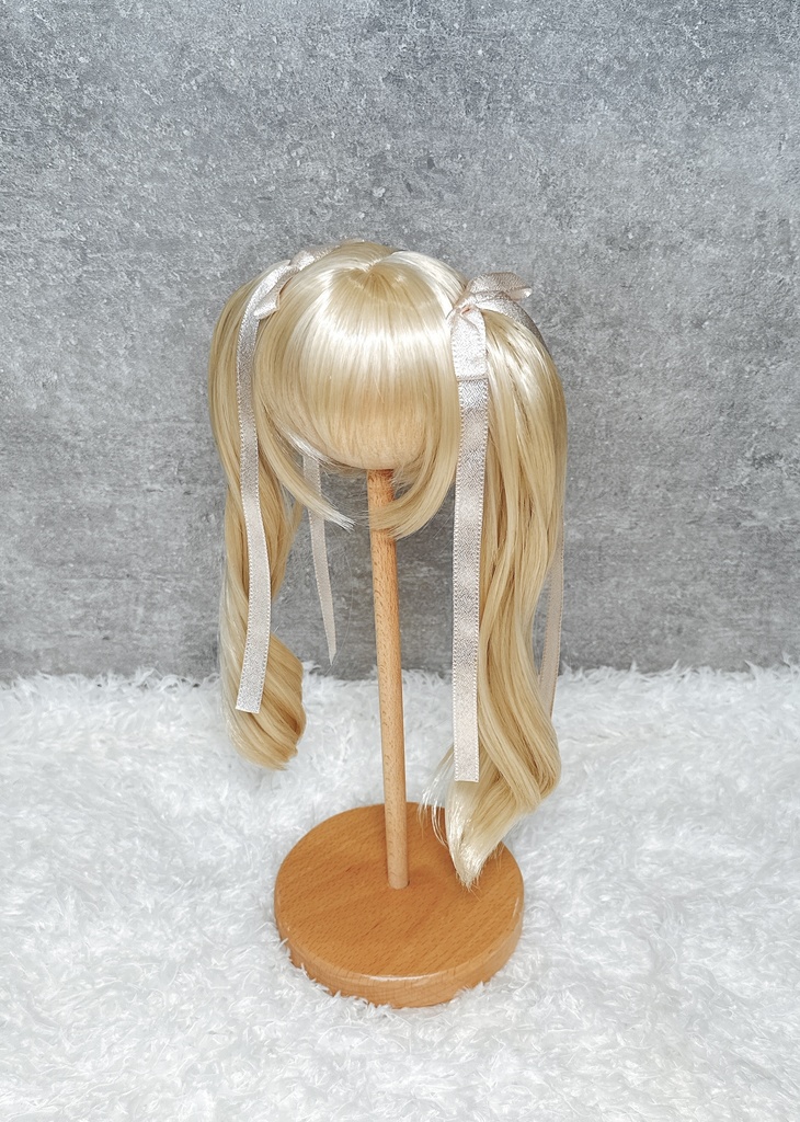 Luna Wigs C27