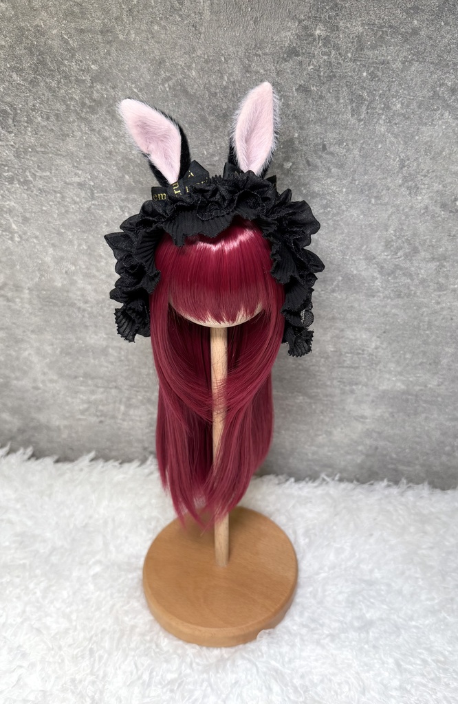 ブラックのメイドうさぎちゃん🐰