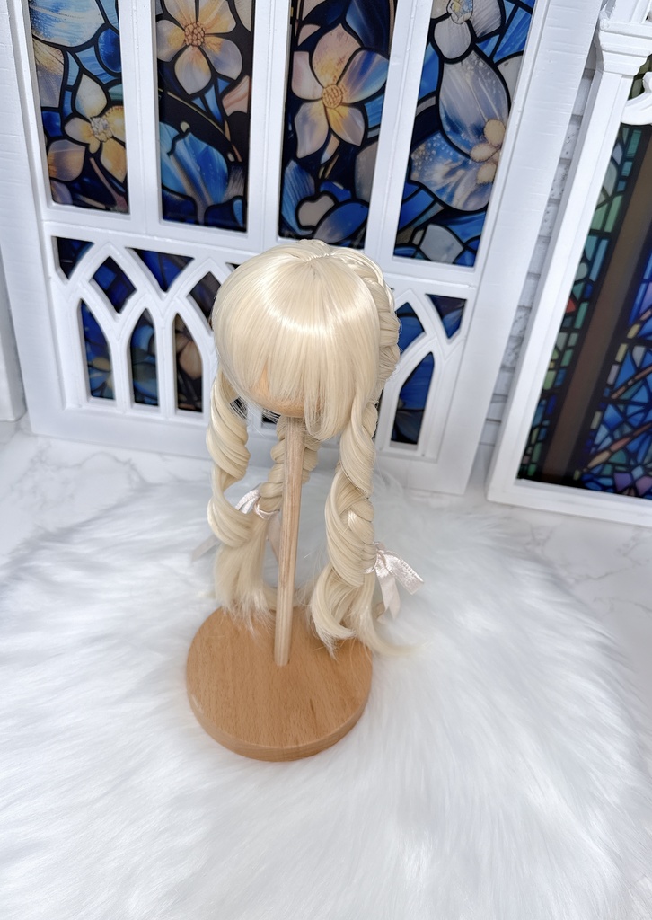 Luna Wigs C61
