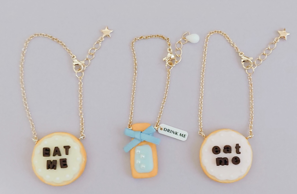 EAT ME ポシェット