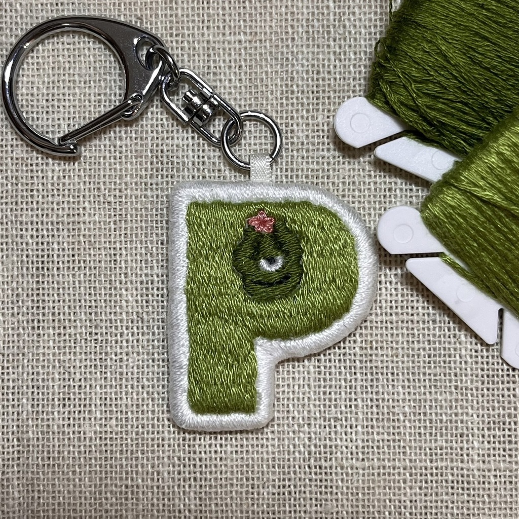 【非公式】ライバーモチーフ刺繍チャームブローチ