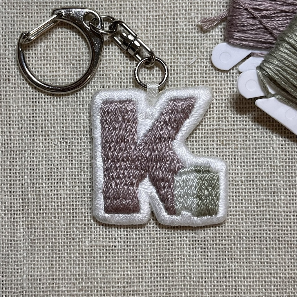 【非公式】ライバーモチーフ刺繍チャームブローチ