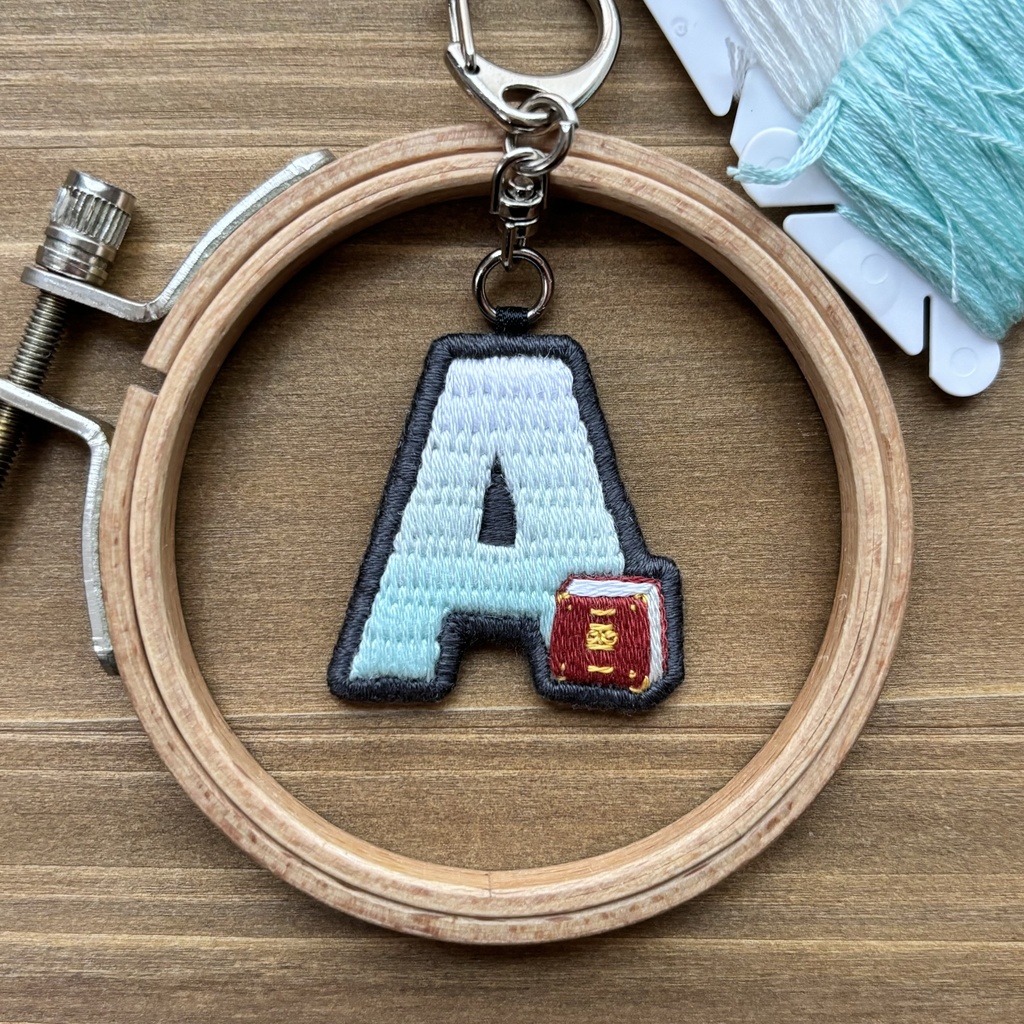 【非公式】ライバーモチーフ刺繍キーホルダー(ver.リクエスト)