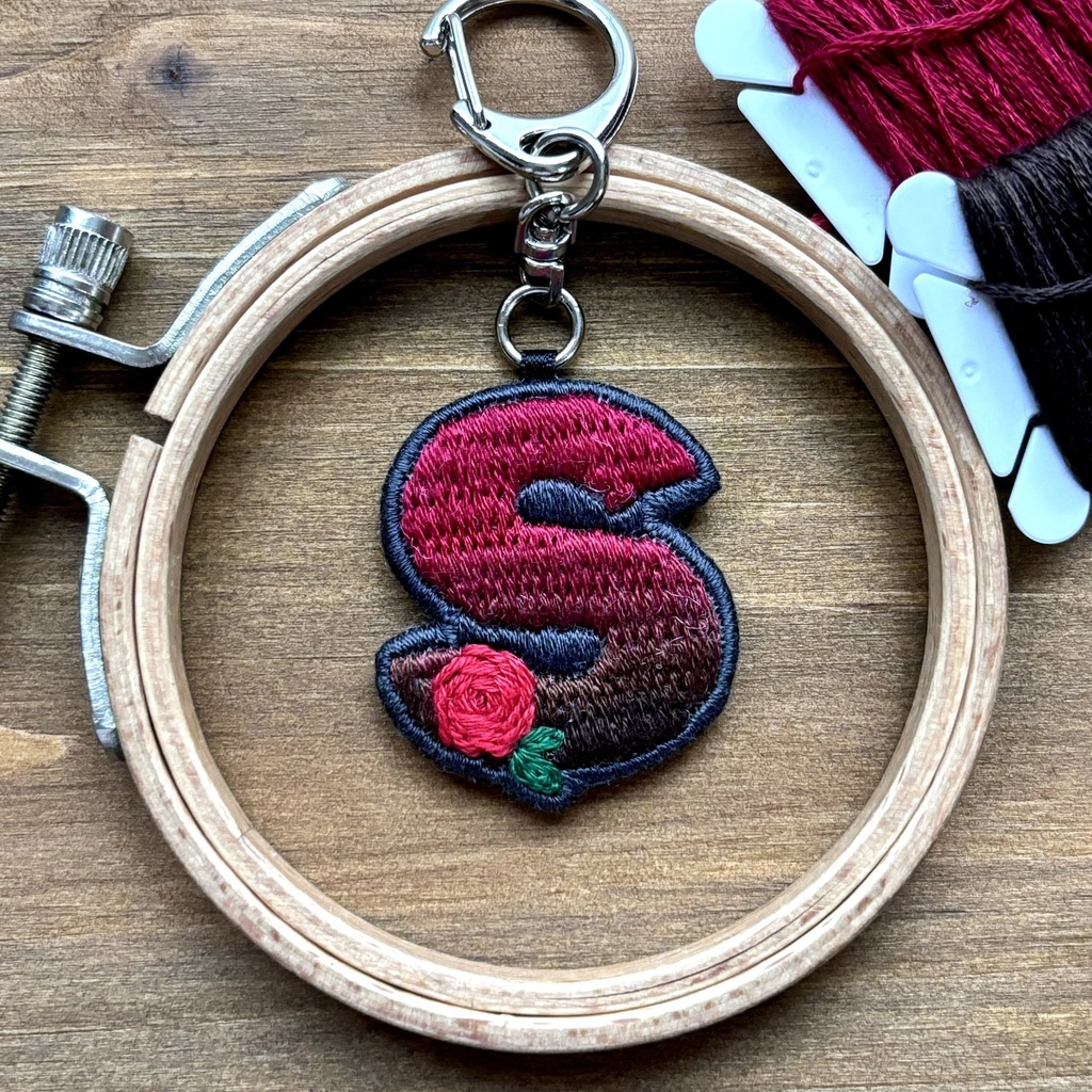 【非公式】ライバーモチーフ刺繍キーホルダー(ver.リクエスト)