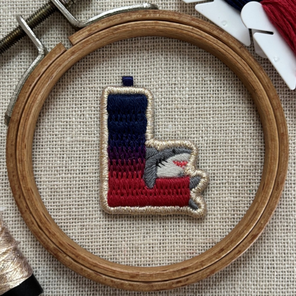 【非公式】ライバーモチーフ刺繍キーホルダー(ver.共通衣装)