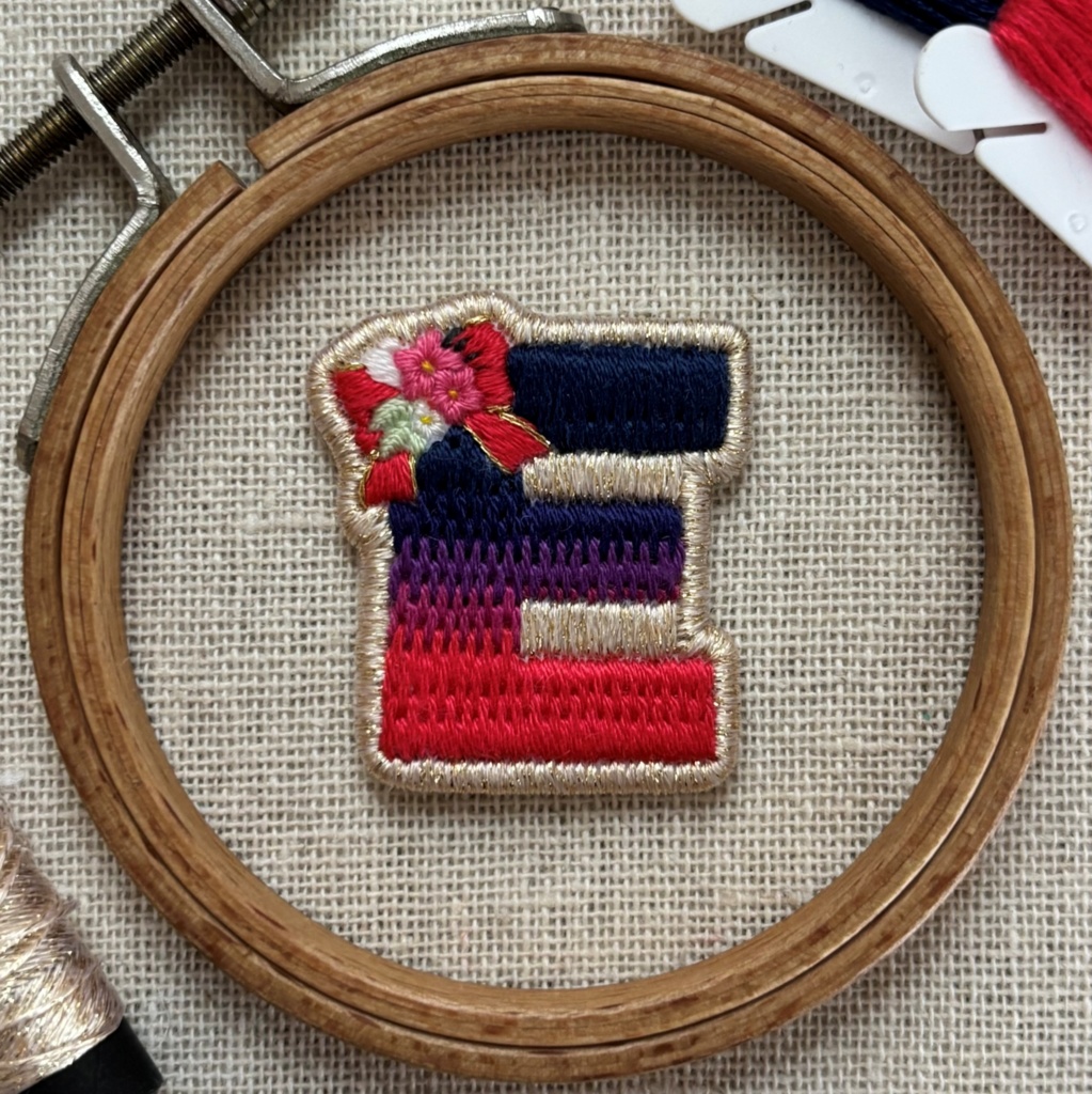 【非公式】ライバーモチーフ刺繍キーホルダー(ver.共通衣装)