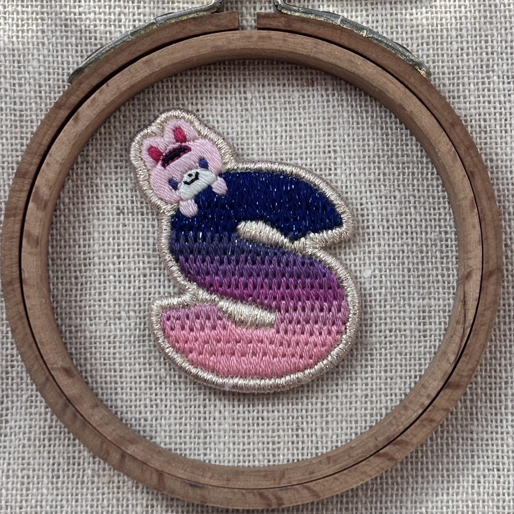 ライバーモチーフ刺繍キーホルダー・ブローチ(#にじそ11)