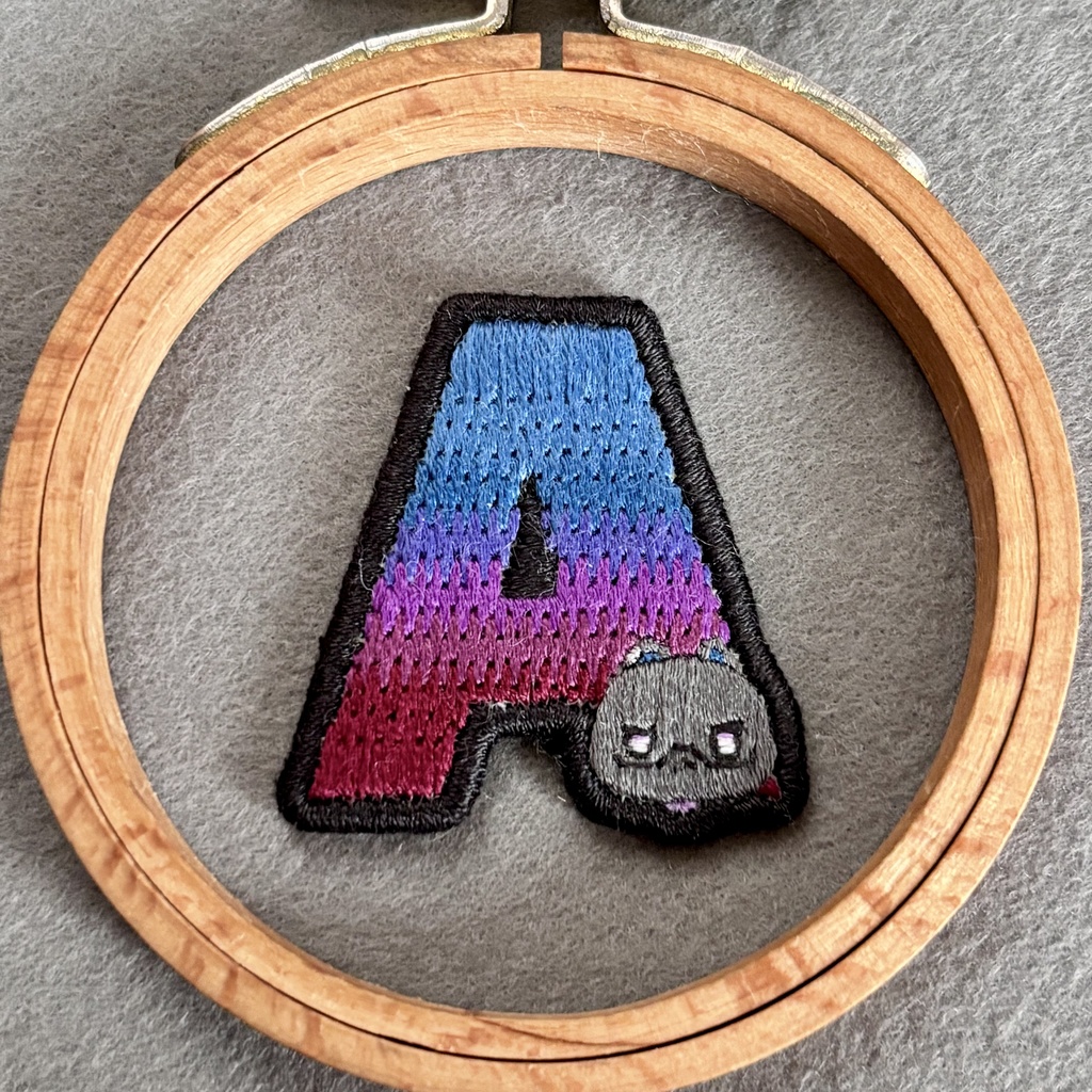 ライバーモチーフ刺繍キーホルダー・ブローチ(#にじそ11)