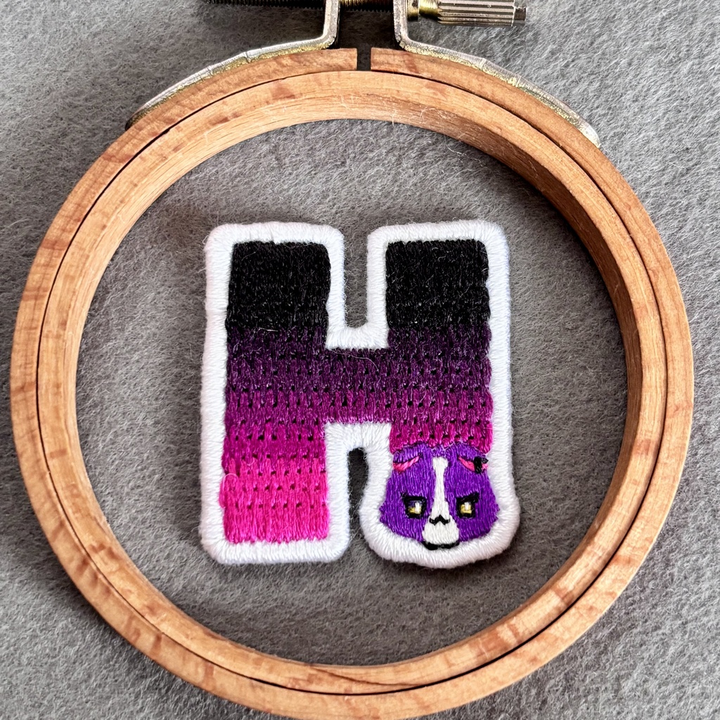 ライバーモチーフ刺繍キーホルダー・ブローチ(#にじそ11)