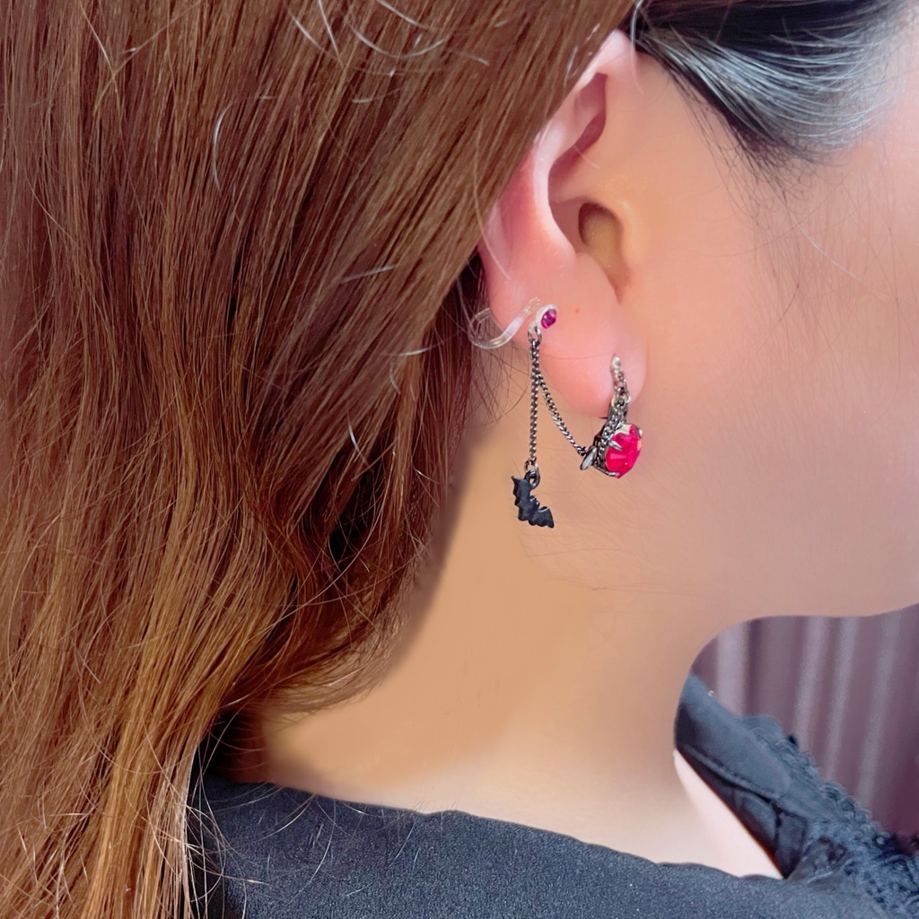 【推し色シリーズ】小悪魔ハートと薔薇のハロウィンイヤリング・ピアス