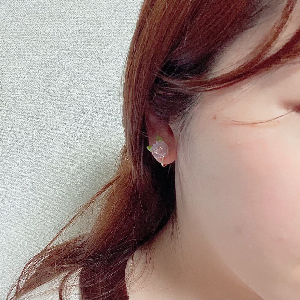 【推し色シリーズ】ミニバラのアシンメトリーイヤリング