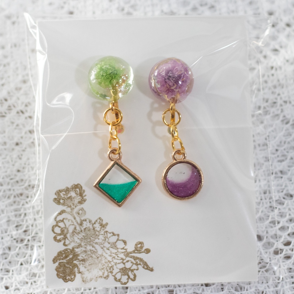🌙🎏概念 ゆらゆらピアス・イヤリング