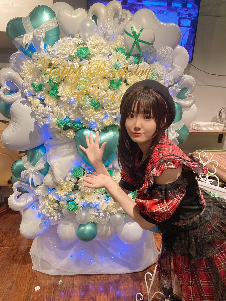 ランダムチェキ(生誕衣装、バレンタイン)