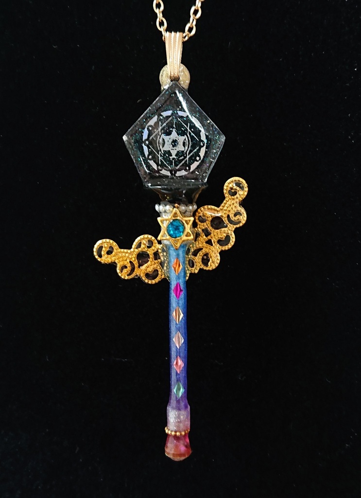 魔法陣 変身ステッキ風ネックレス 杖 スタッフ ロッド