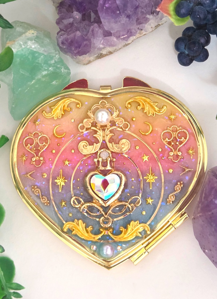 魔法少女の変身コンパクトミラー