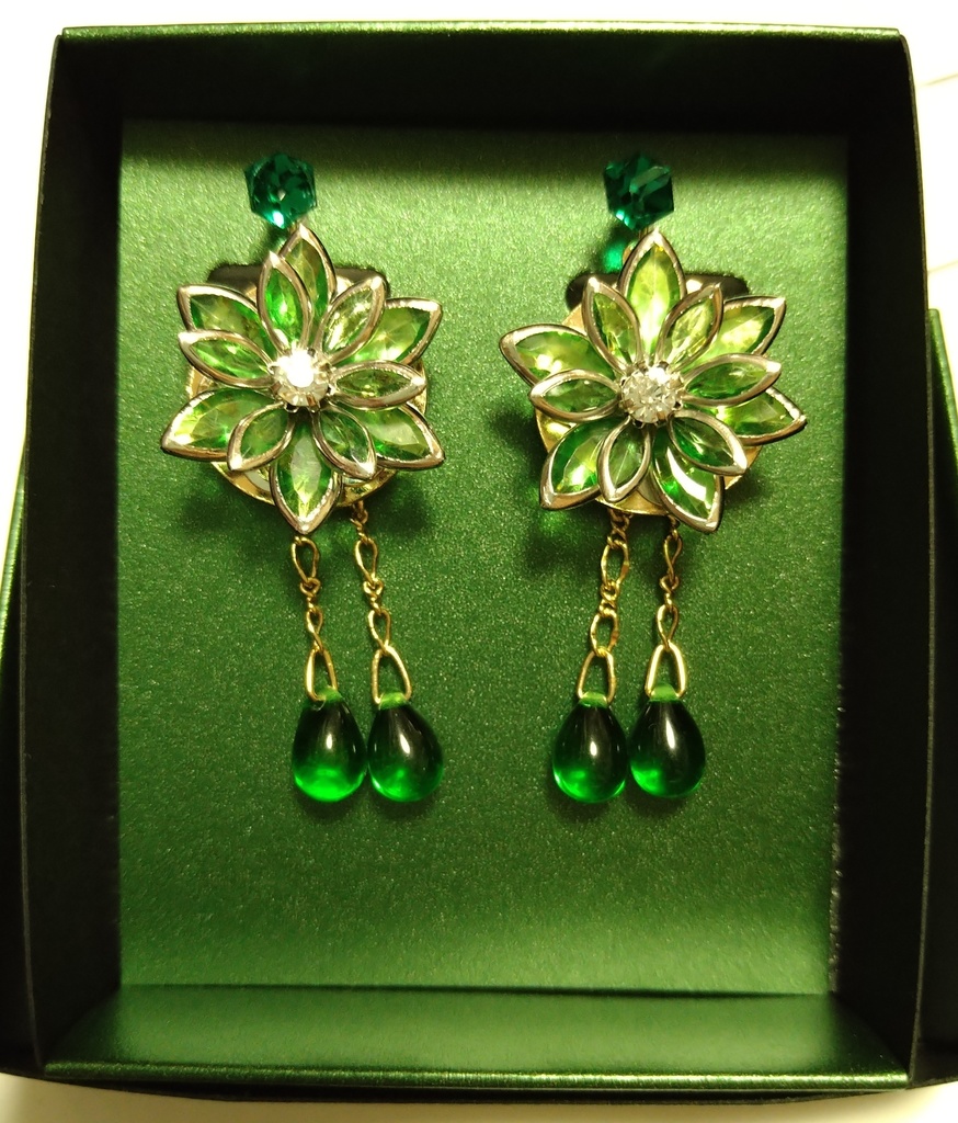 ノンホールピアス 睡蓮