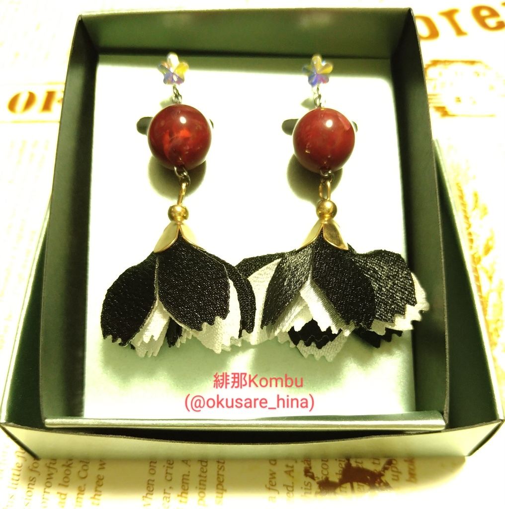 ノンホールピアス 桜タッセル