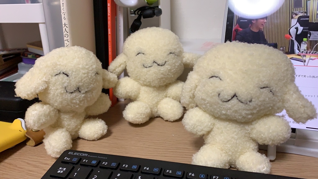 ウルモ犬ぬいぐるみ